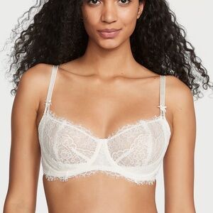 (34B) Victoria Secret lace bra